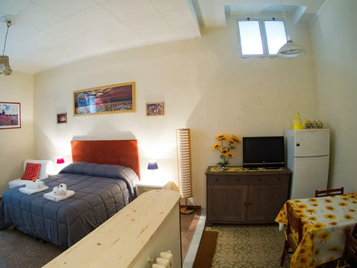 San Martino House By Francigenaapartments Siena Italy